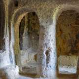 Dirigendosi verso sud la ruga segue il solco di Lama Picone. Qui, ricavata sul fianco orientale, vi � la pi� grande basilica rupestre della Puglia: l�ipogeo di Santa Candida, con quattro navate e cinque absidi, risalente al periodo bizantino tra IX e XI secolo